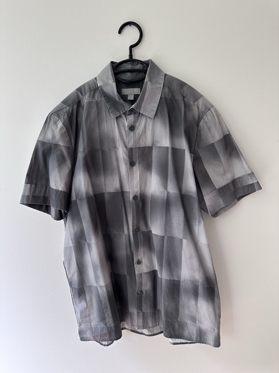 Cos Camicie: Chemise manches courtes Cos – Usato da Fribourg venduto da jeremy1992