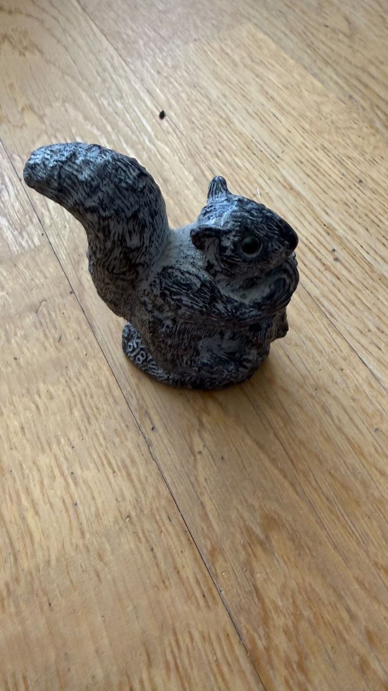 Sculture & Statue: Eichhörnchen Skulptur – Usato da Winznau venduto da Puha2001 1
