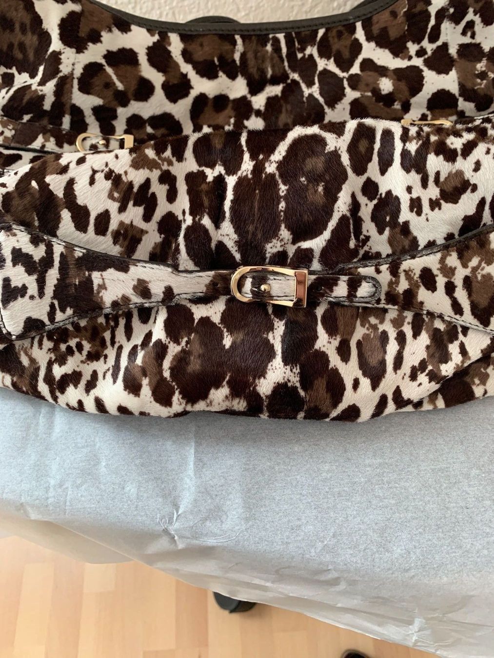 Jimmy Choo Taschen für Damen: Original Jimmy Choo - Schultertasche – Gebraucht aus Geuensee von Gagisi 5