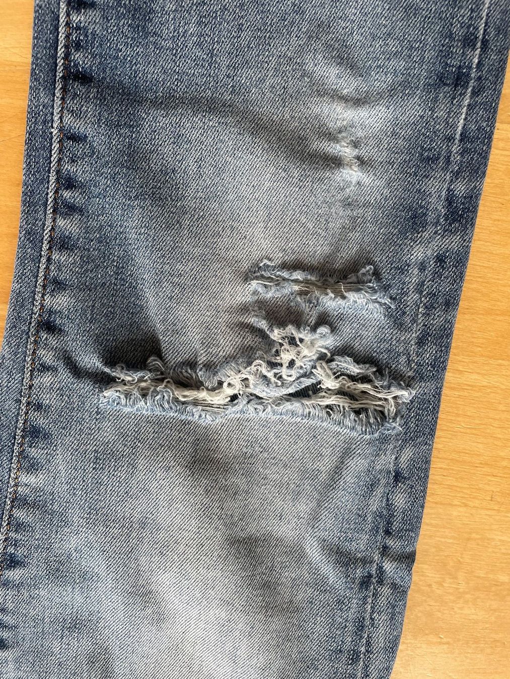 Guess Jeans: Guess Jeans Skinny High – Usato da Zofingen venduto da Hathoway 1