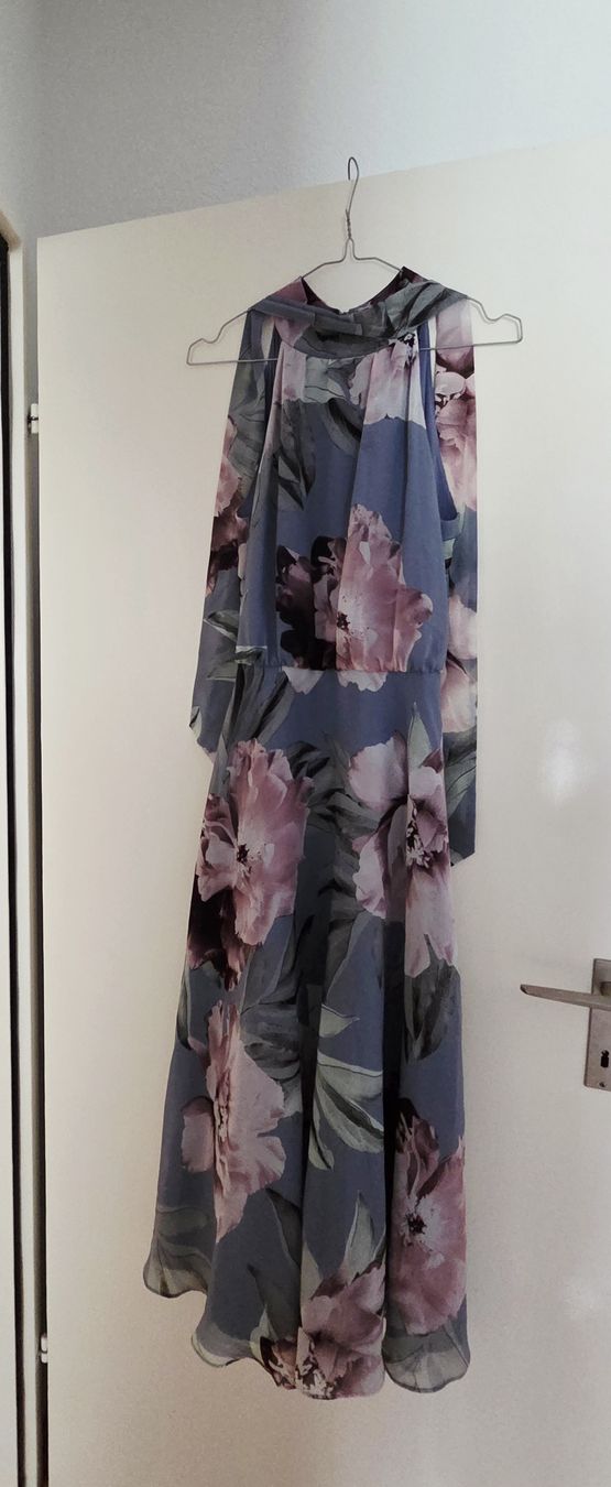 Robes: Swing Cocktailleid Grösse 34 – D'occasion à Hellbühl par Veci02 3