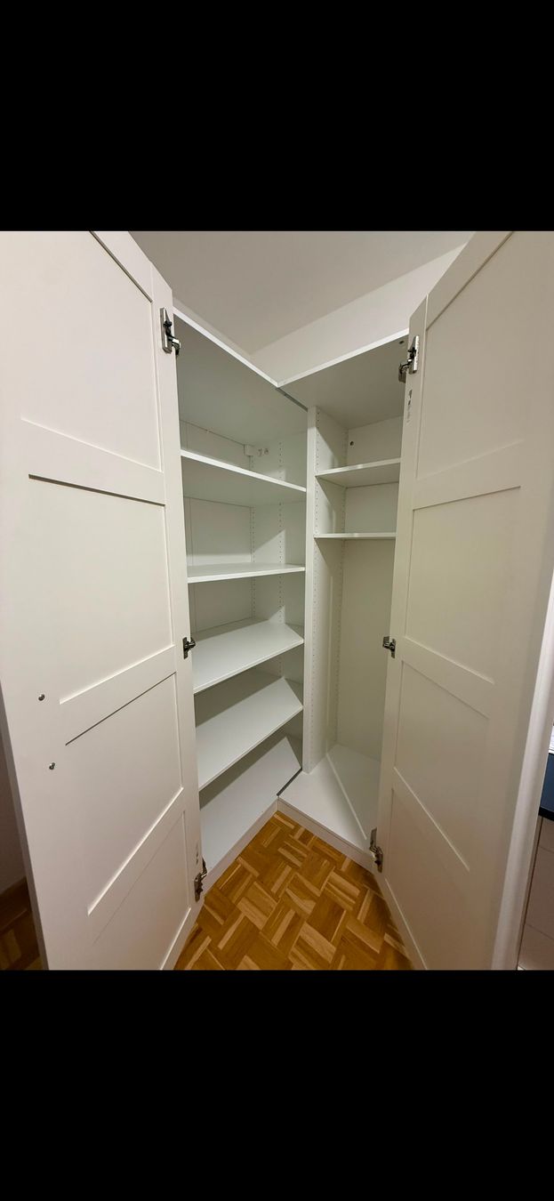 Ikea Armoires: Ikea Eckschrank – D'occasion à Reinach BL par Rico25 1
