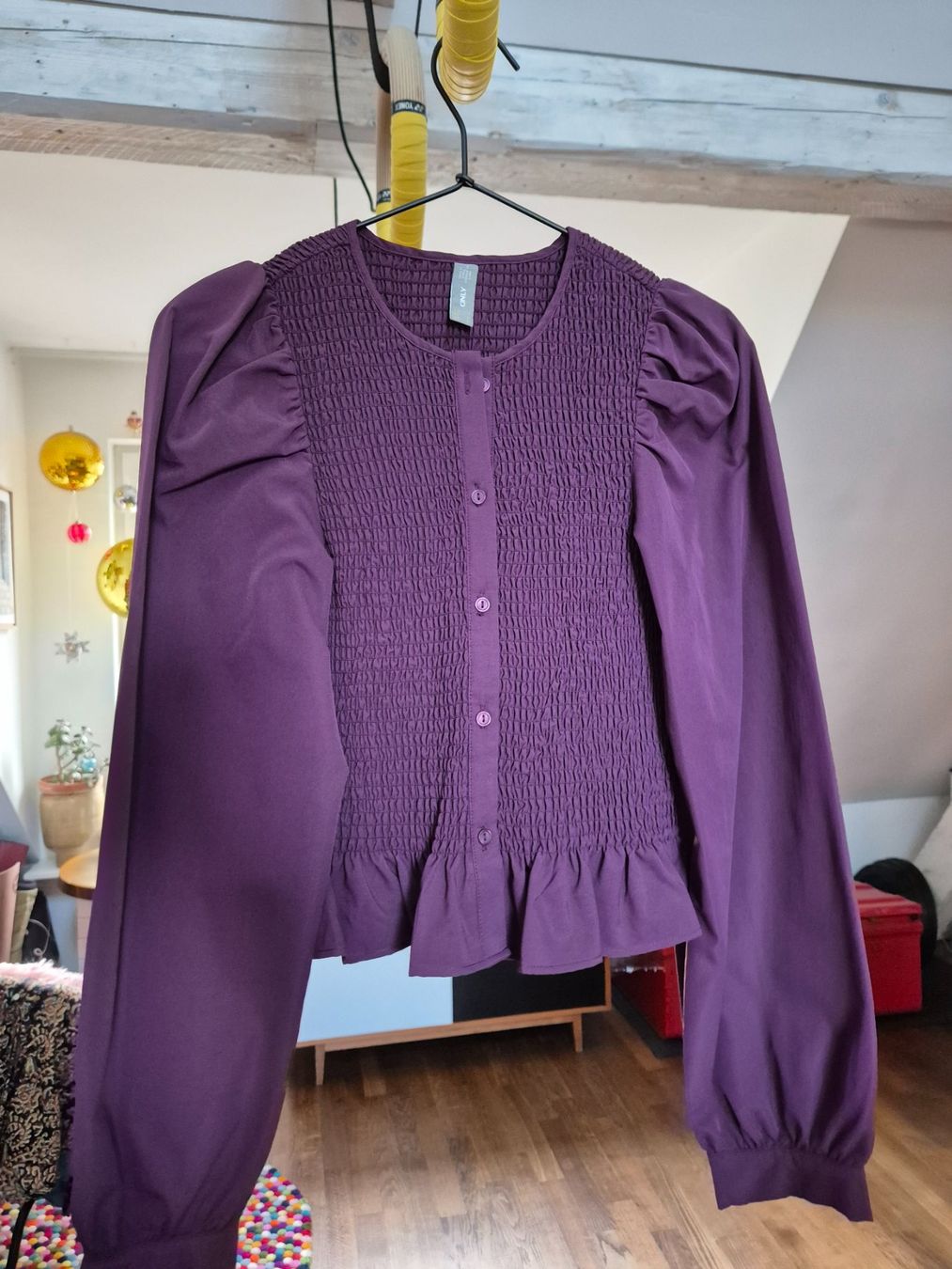 Only Camicette: NEW Only purple blouse size S – Nuovo (secondo la descrizione) da Zürich venduto da monadiederich