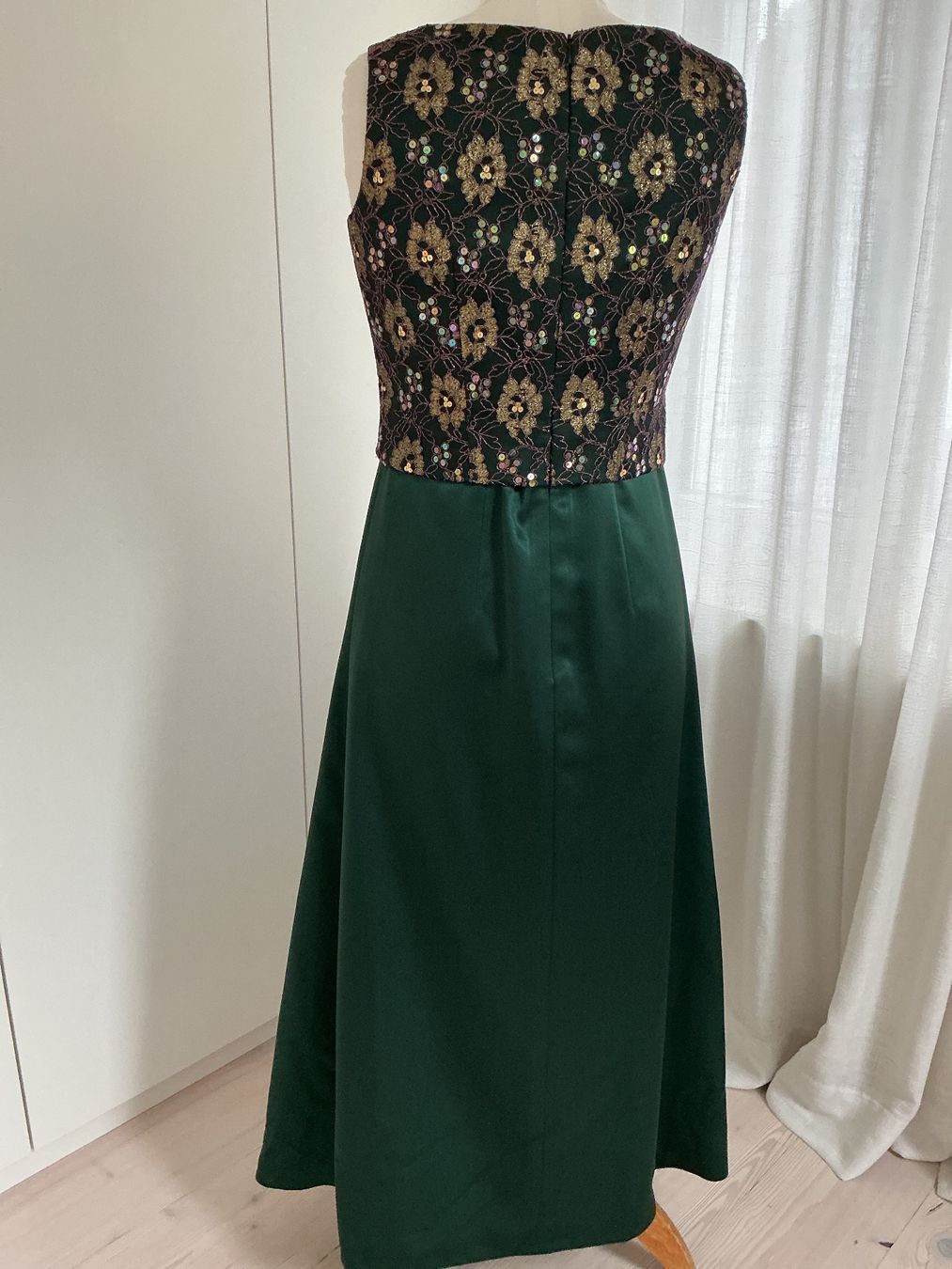 Vestiti: Abendkleid – Usato da Triesen venduto da boston7 2