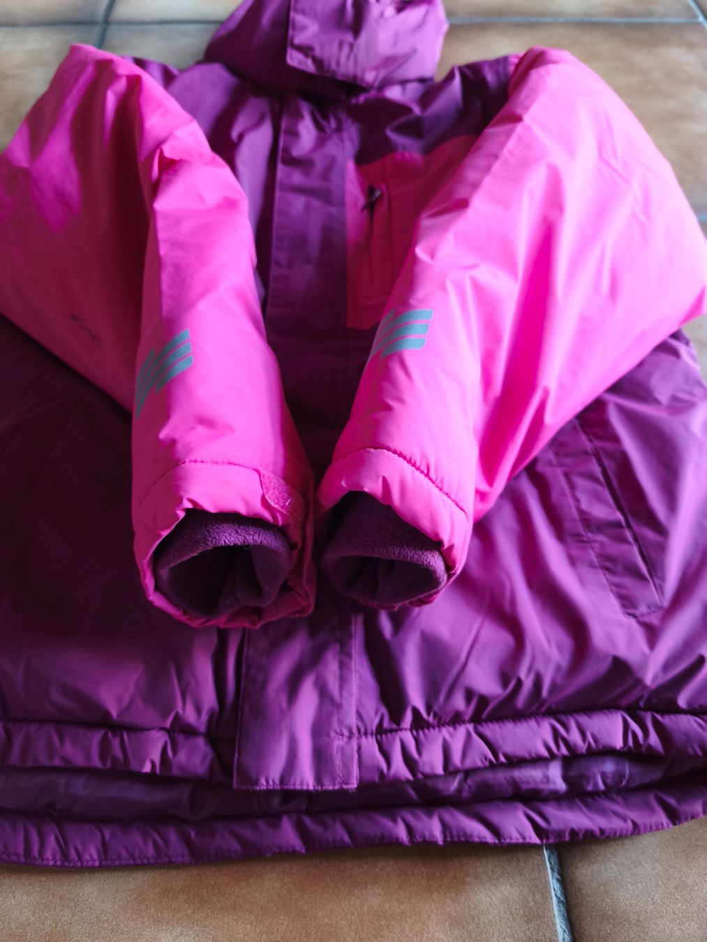 Giacche & Cappotti: Winterjacke Mädchen 146/152 – Usato da Reconvilier venduto da LeKiMi 3