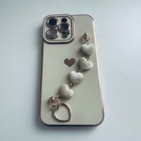 Hülle Cover Etui Case Beige für iPhone 14 Pro Max Herzkette