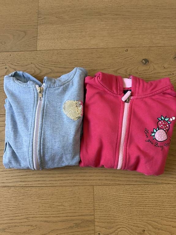 Maglioni & Felpe: Sweatshirt – Usato da Basel venduto da Frani010