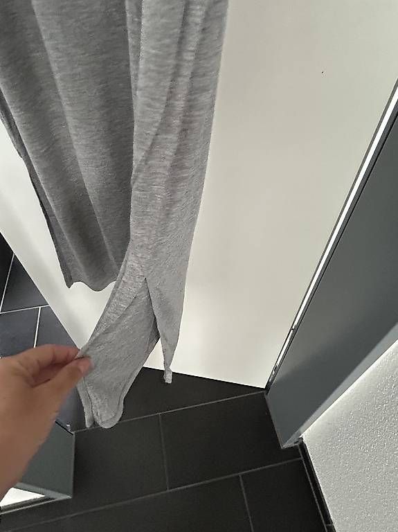H&M Vestiti: Langes graues Kleid von H&M, Grösse L – Nuovo (secondo la descrizione) da Erlinsbach SO venduto da hallon480 1