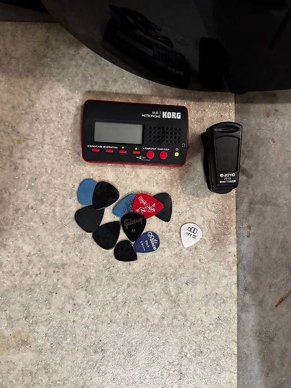 Musikinstrumente: Kinder E Gitarre – Gebraucht aus Heimberg von melsarah 3