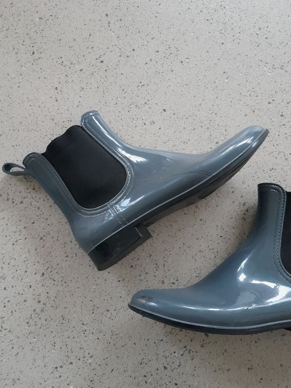 Scarpe da donna: Gummistiefel Gr 38 – Usato da Zürich venduto da Ricarda_ZH
