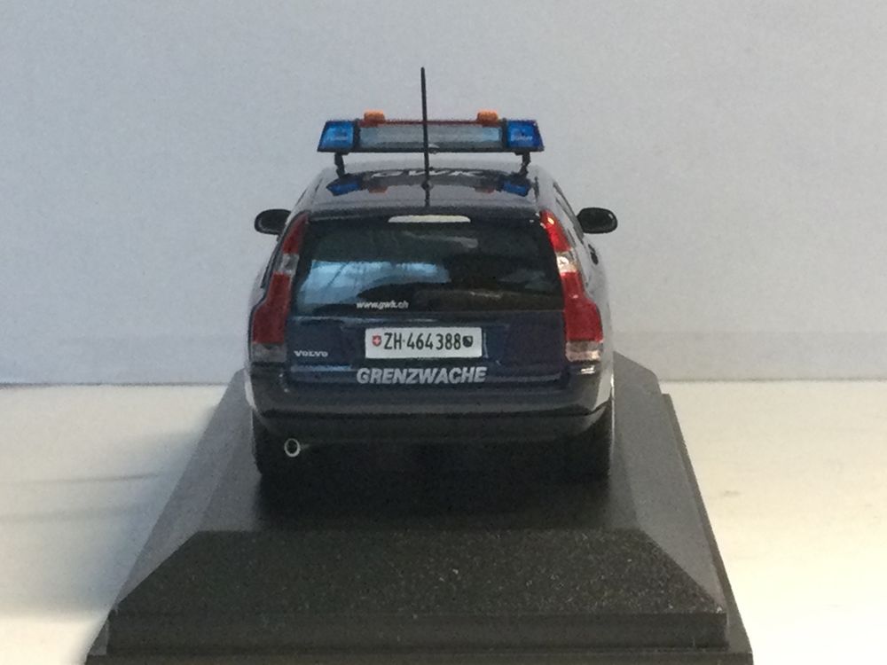 Minichamps 1:43 Volvo V70 Grenzwache Schweiz Nr: 430 171898 (Neu