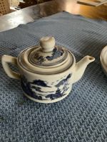 Altes chinesisches Service für Schnaps