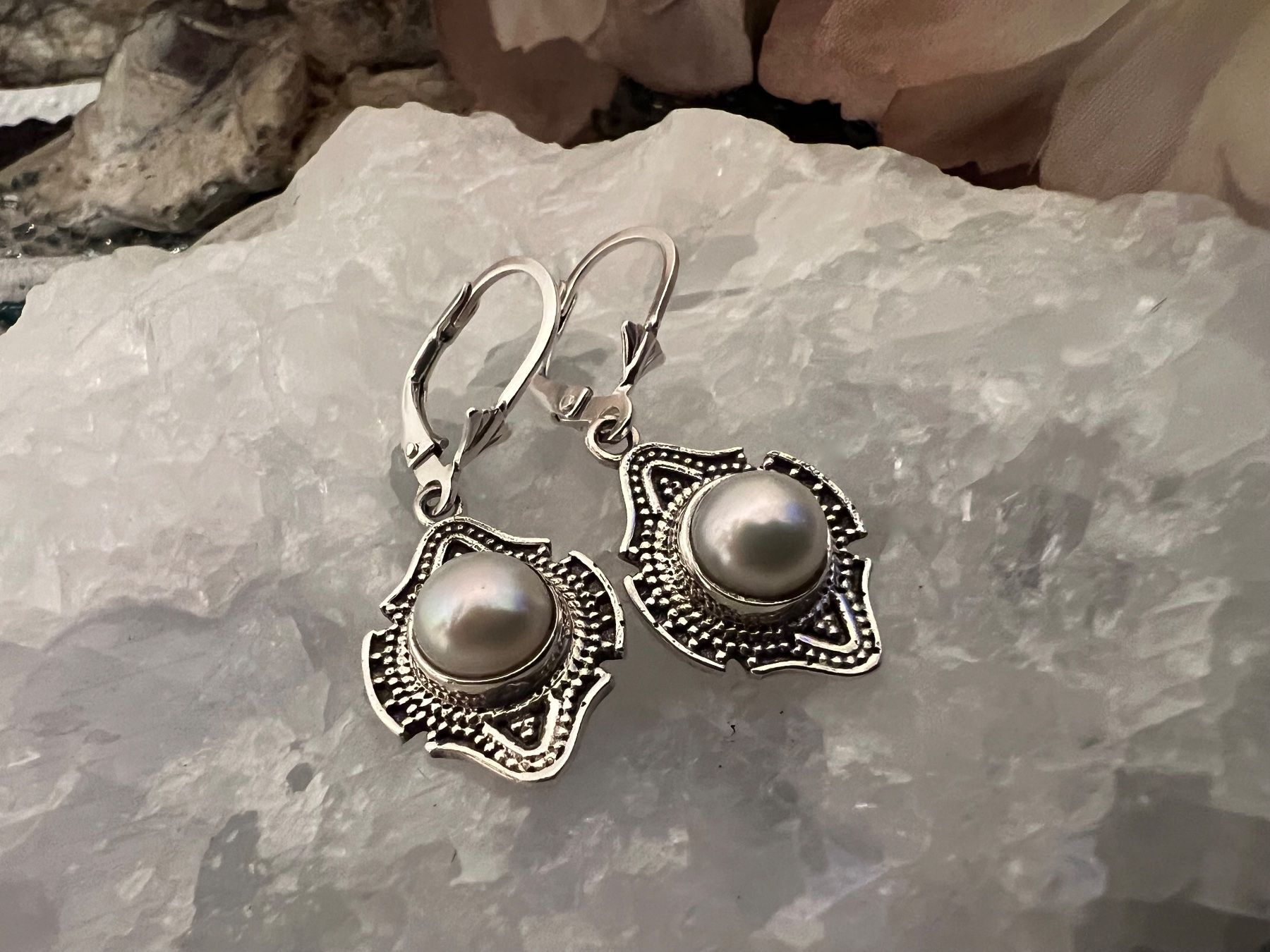 Orecchini pendenti & Orecchini a lobo: Ohrhänger Sterling Silber mit Mabe Perlen weiss - Ornamente – Nuovo (secondo la descrizione) da Bern venduto da Jiffy 7