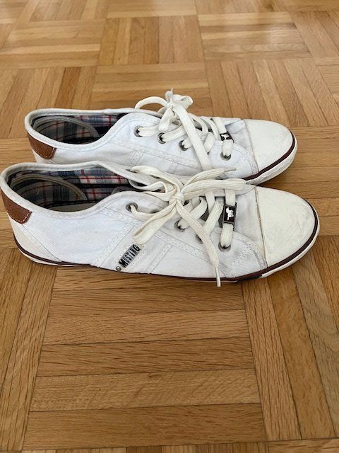 Mustang Scarpe da uomo: Sneaker "MUSTANG" Gr. 39, weiss! – Nuovo (secondo la descrizione) da Walenstadt venduto da ricamul 3