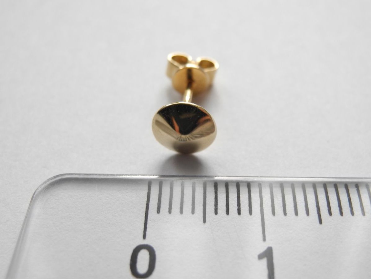 Ohrringe & -stecker: Ohrstecker 375 Gold  / 1x – Gebraucht aus Balsthal von qwer24 1