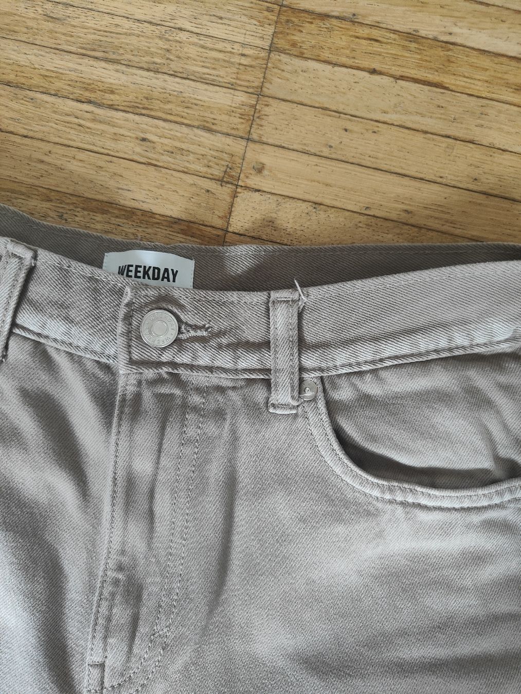 Weekday Pantaloni: Baggy Hose von Weekday Grösse 38 – Usato da Zürich venduto da naedaeo 3