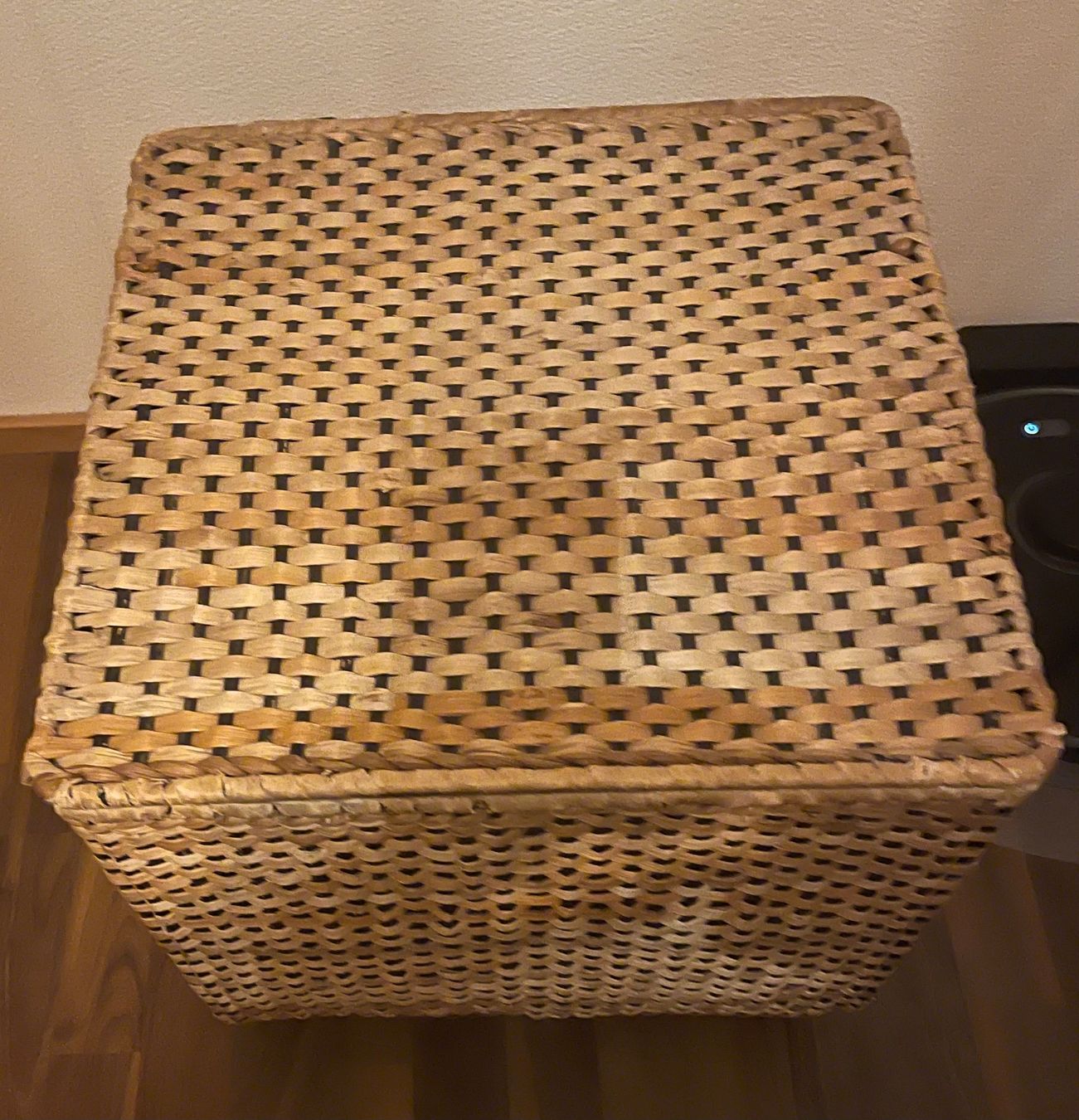 IKEA ALKOV Truhe mit Stauraum (Gebraucht) in Zürich für CHF 22 – nur Abholung auf Ricardo kaufen