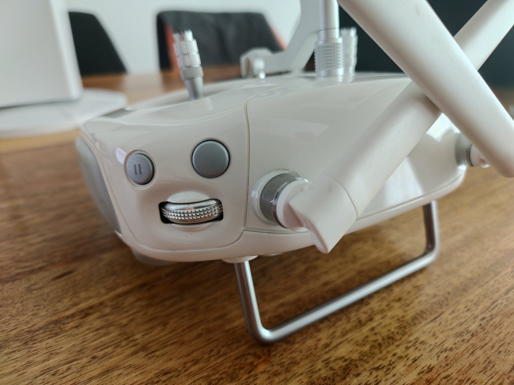 DJI Telecomandi: DJI Phantom 4 pro Fernsteuerung – Usato da Starrkirch-Wil venduto da Manu_aka_sell 3
