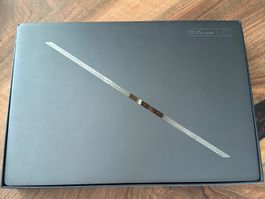 ASUS ROG Zephyrus G14 - Ryzen 9 8945HS, RTX 4070, 32GB, 1TB