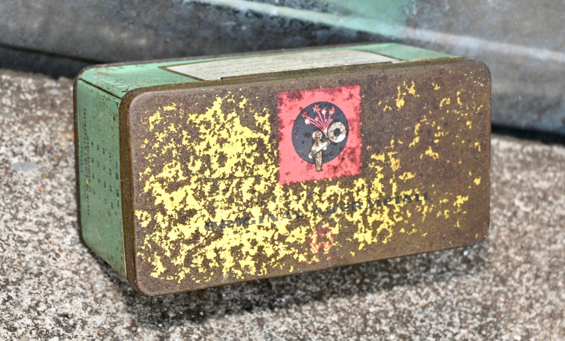 Dosen: alte Blechdose Original Auermetall -  Feuersteine Austria – Gebraucht aus Pfaffhausen von mono_rec 3