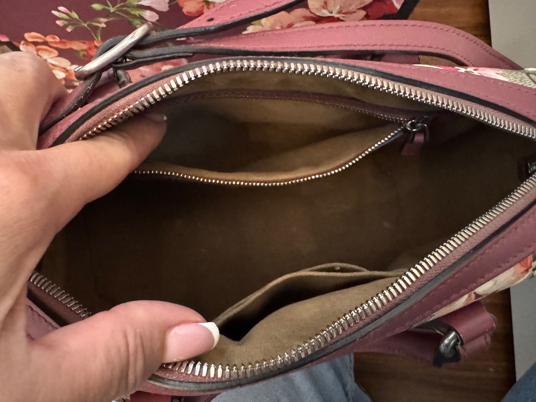 Gucci Borse da donna: Gucci Handtasche Blumenmuster – Nuovo (secondo la descrizione) da Menziken venduto da moppedyve 1