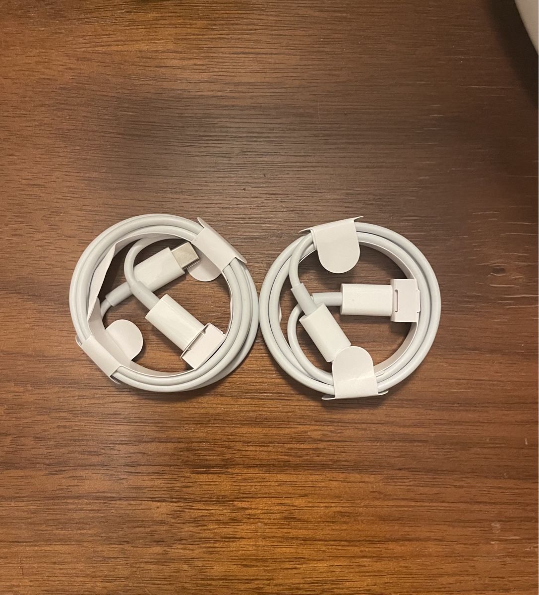 Apple Cavi: 2x Ladekabel USB C zu USB C – Nuovo (secondo la descrizione) da Dietikon venduto da sal_zdn5