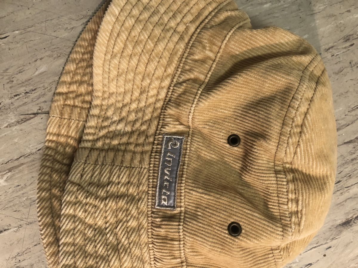 Copricapi, berretti & cappellini: BUCKET HAT / INVICTA // VINTAGE – Usato da Zürich venduto da aurelia_nater 1