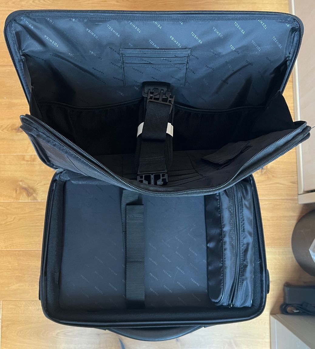 Borse: Toshiba Notebook Tasche – Usato da Geuensee venduto da Marras 2