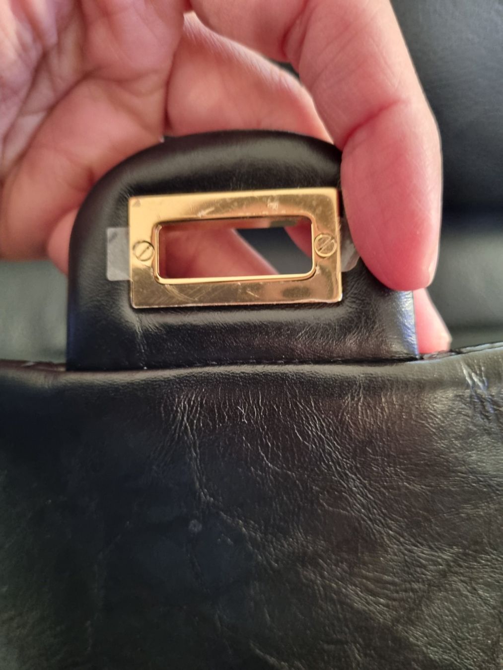 Chanel Sacs femmes: Chanel Reissue Black Quilted with Goldhardware💫small – Neuf (Voir description) à Zürich par Stila17 7