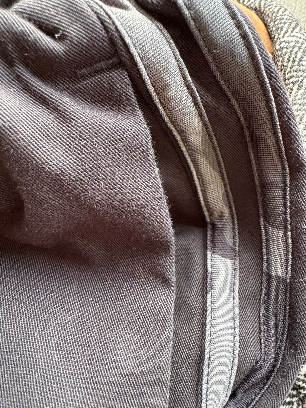 Adidas Pantaloni: Adidas Hose Gr. S – Usato da Thun venduto da Iriska77 1