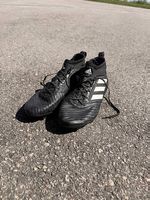 Chaussure de foot noir - taille 42