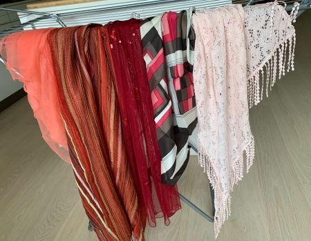 FÜNF Schals und Tücher, FOULARD