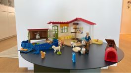 Schleich Tierhotel mit Zubehör guter Zustand