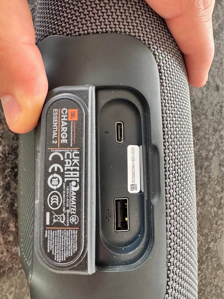 JBL Casse acustiche: JBL Charge Essential 2 Bluetooth Lautsprecher – Usato da Mellingen venduto da jirka_kulhavy 4