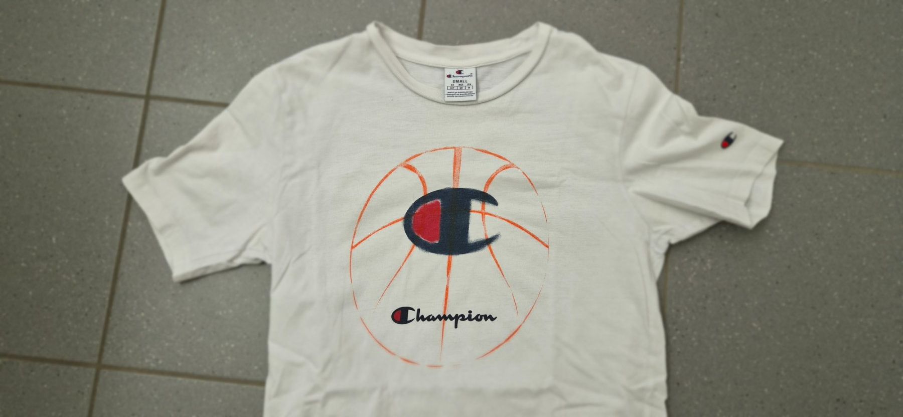 Champion T-shirt: Champion T-Shirt weiss - Gr. S – Usato da Kollbrunn venduto da Bobibau 1