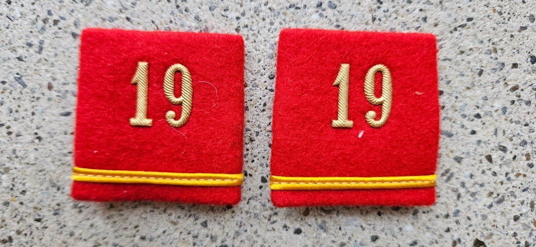 Schweizer Armee Placchette & Badge: *** Patten /Schulterschlaufen mit Nummer *** – Usato da Riedholz venduto da fr_sIruP