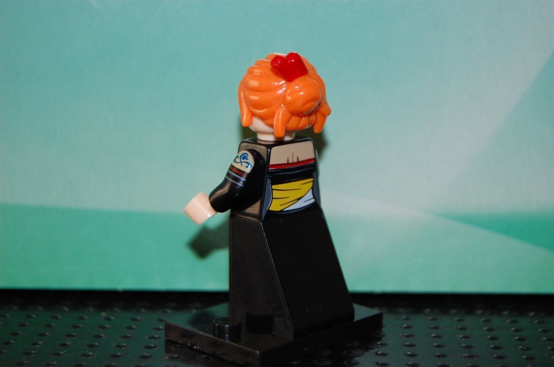 Kit di costruzioni: One Piece Minifigur Nami – Usato da Basel venduto da Don-Angel 1