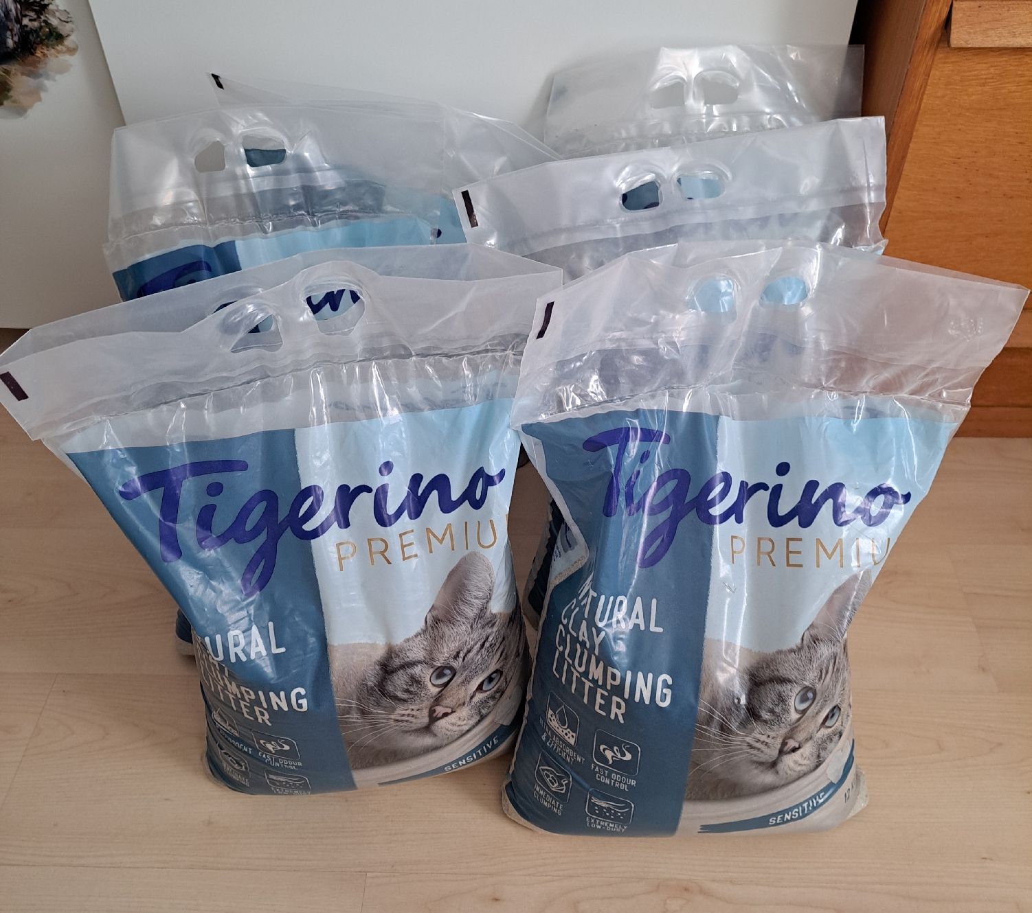 Cucce & Letti: Katzenstreu Tigerino Premium Klumpend – Nuovo (secondo la descrizione) da Thörigen venduto da leo_55vw