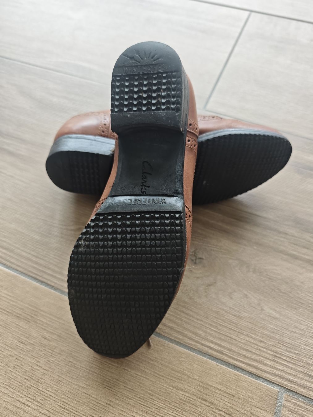 Clarks Scarpe da donna: Clarks leather Shoes Brown Size 38.5 – Usato da Rothenfluh venduto da Carly_Q 1