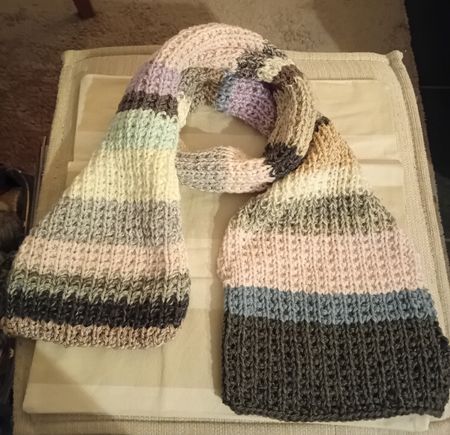 Gestrickter Schal bunte Streifen handgemacht 