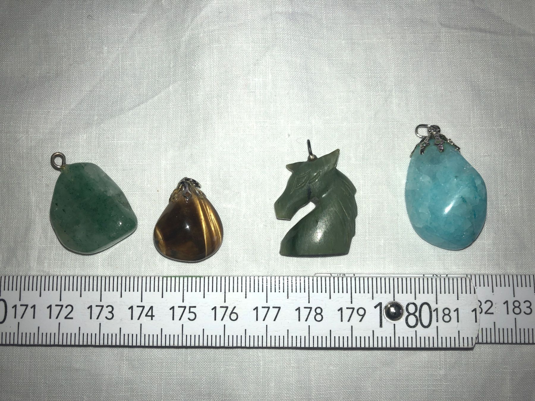 Ciondoli: Anhänger Pferd Tigerauge Nephrit – Usato da Zollikofen venduto da lorik007 2