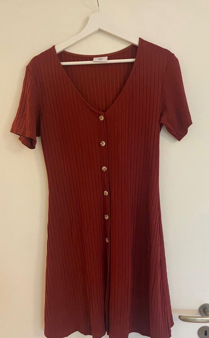 Kleider: Kleid Kauf dich Glücklich – Gebraucht aus St. Gallen von ann_llt9