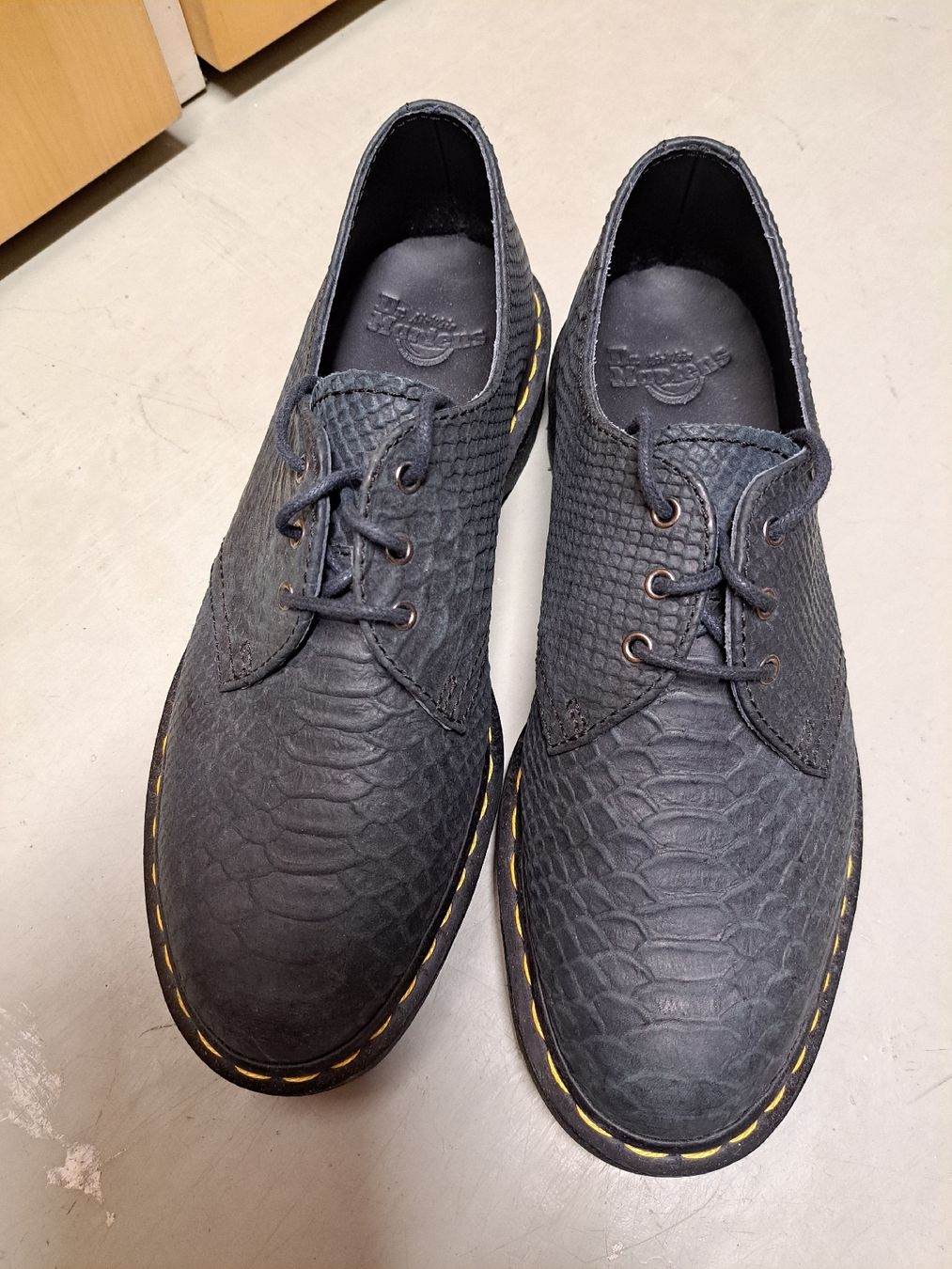 Dr. Martens Scarpe da uomo: Doc Martens Pythonmuster Herren Gr. 42 wie neu – Usato da Winterthur venduto da migo8000