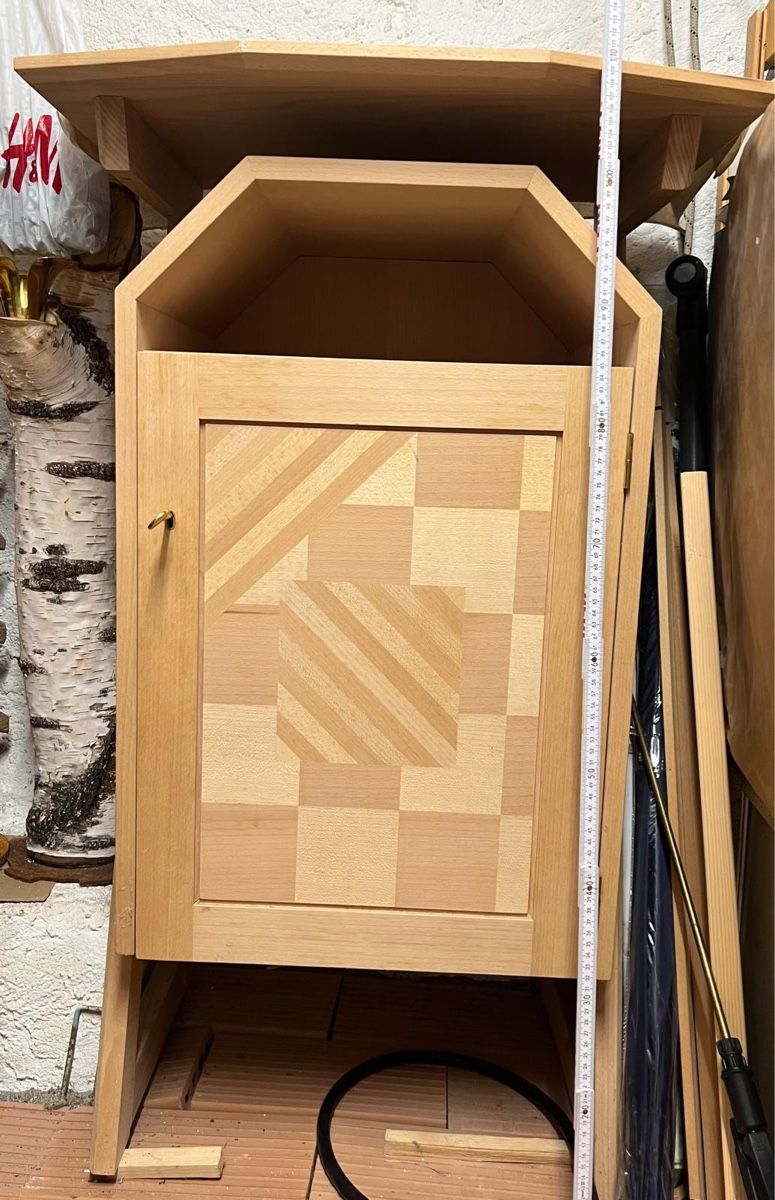 Commodes: Rednerpult – D'occasion à Tüscherz-Alfermée par Adrian_Hirt