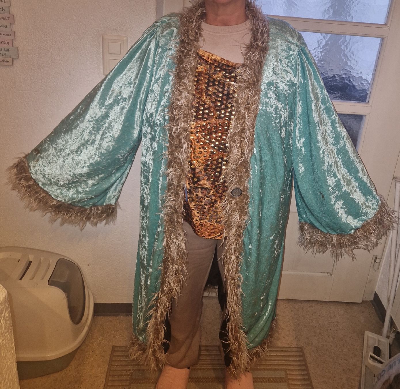 Costumi: Fasnachtskostüm mit Zubehör – Usato da Möhlin venduto da Lyhme94