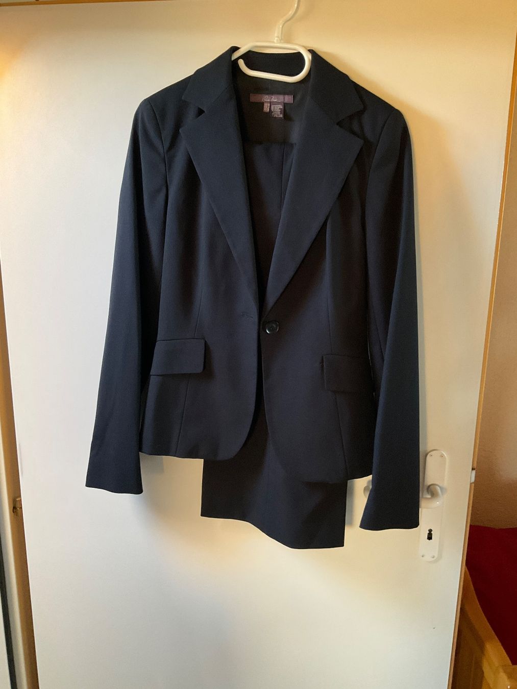 Zara Anzüge & Kostüme: Tailleur veste & pantalon ZARA Basic – Gebraucht aus Gland von DL2004