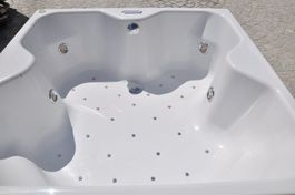 Whirlpool / Jacuzzi / Hotpod/Bade Fass Hoesch "schnäppchen"