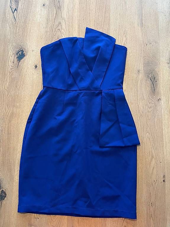 Vestiti: Kleid Königsblau – Usato da Röschenz venduto da Va.ni.ni