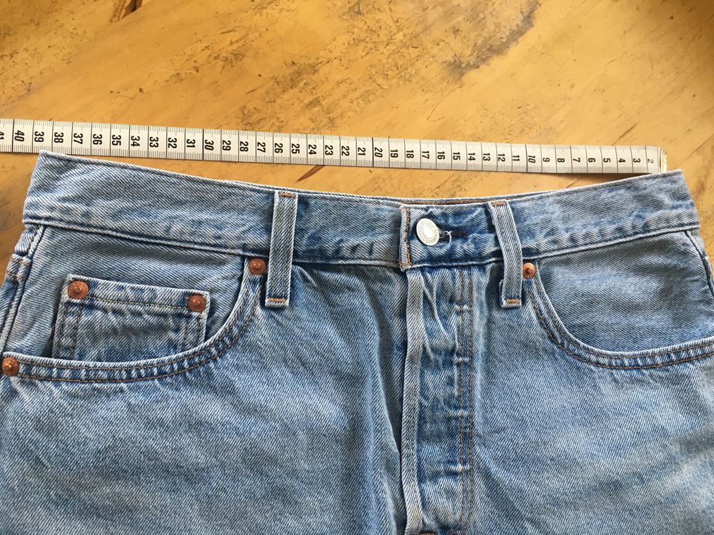 Levis Rock Gr. 28, neu 6