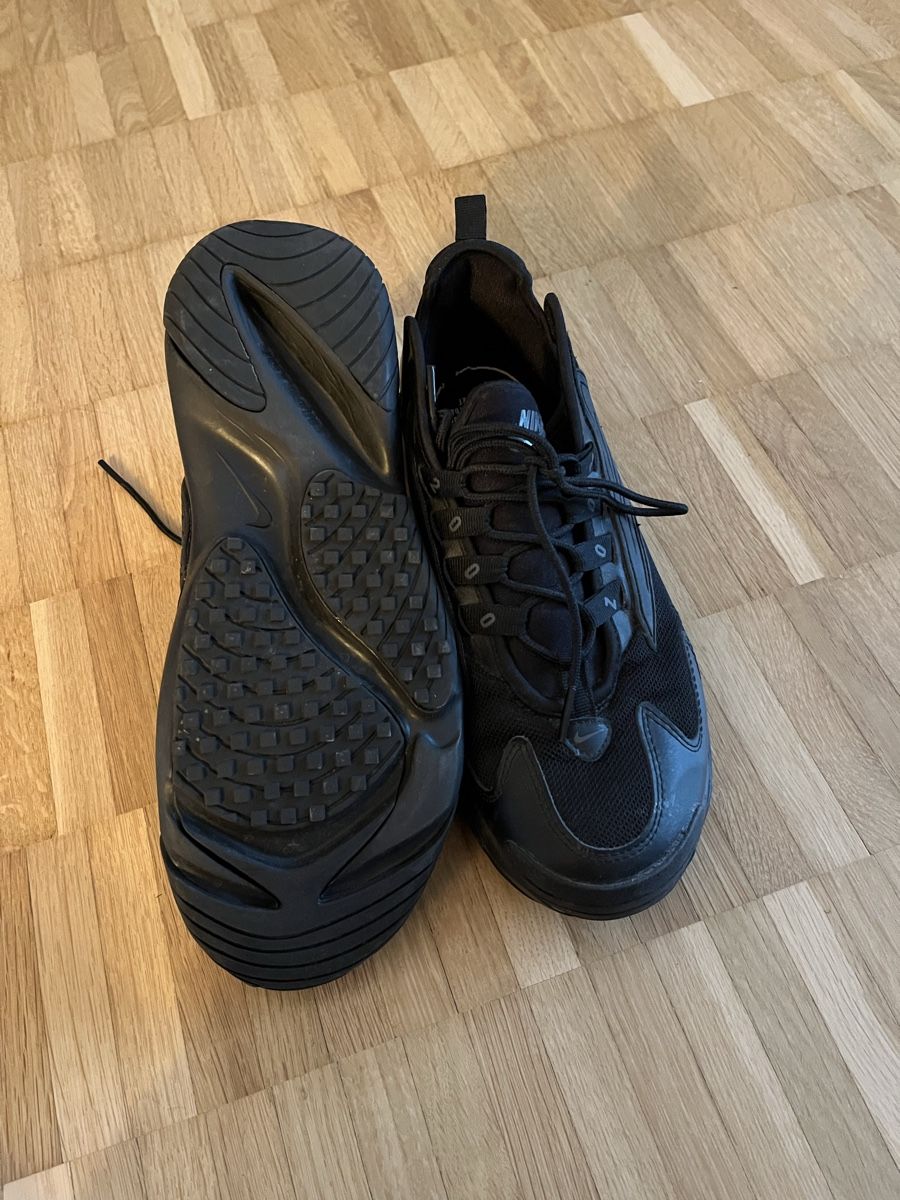 Nike Scarpe da uomo: Nike Schuhe Herren 40.5 – Usato da St. Gallen venduto da Cocobello1892 1